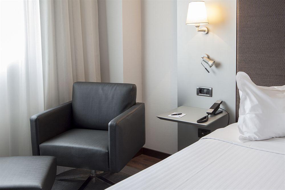 Ac Hotel Gijon By Marriott Ngoại thất bức ảnh