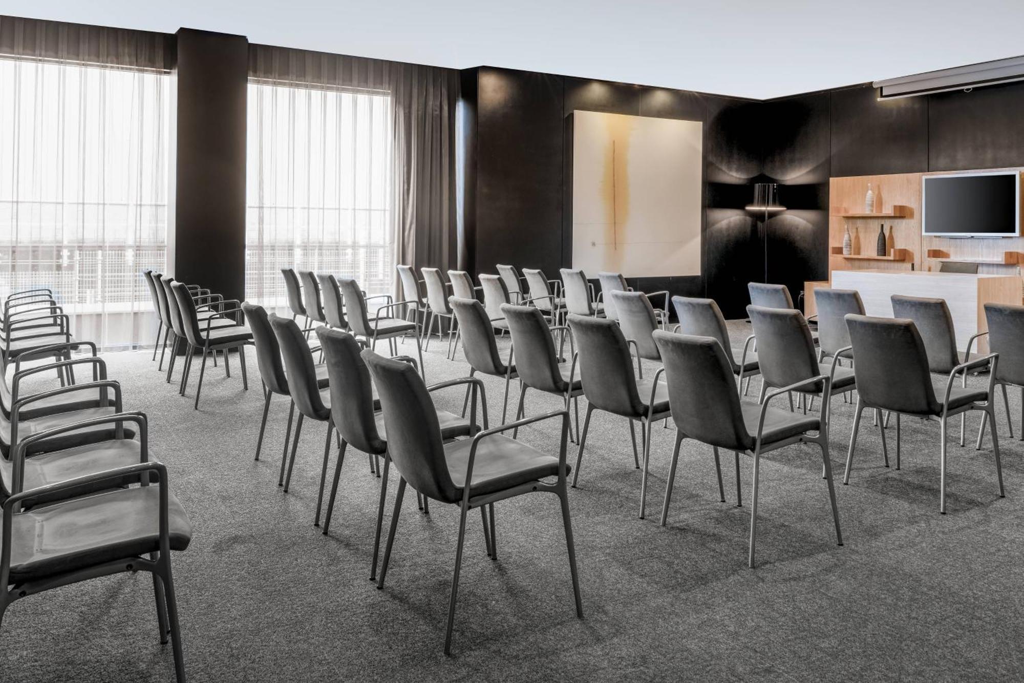 Ac Hotel Gijon By Marriott Ngoại thất bức ảnh