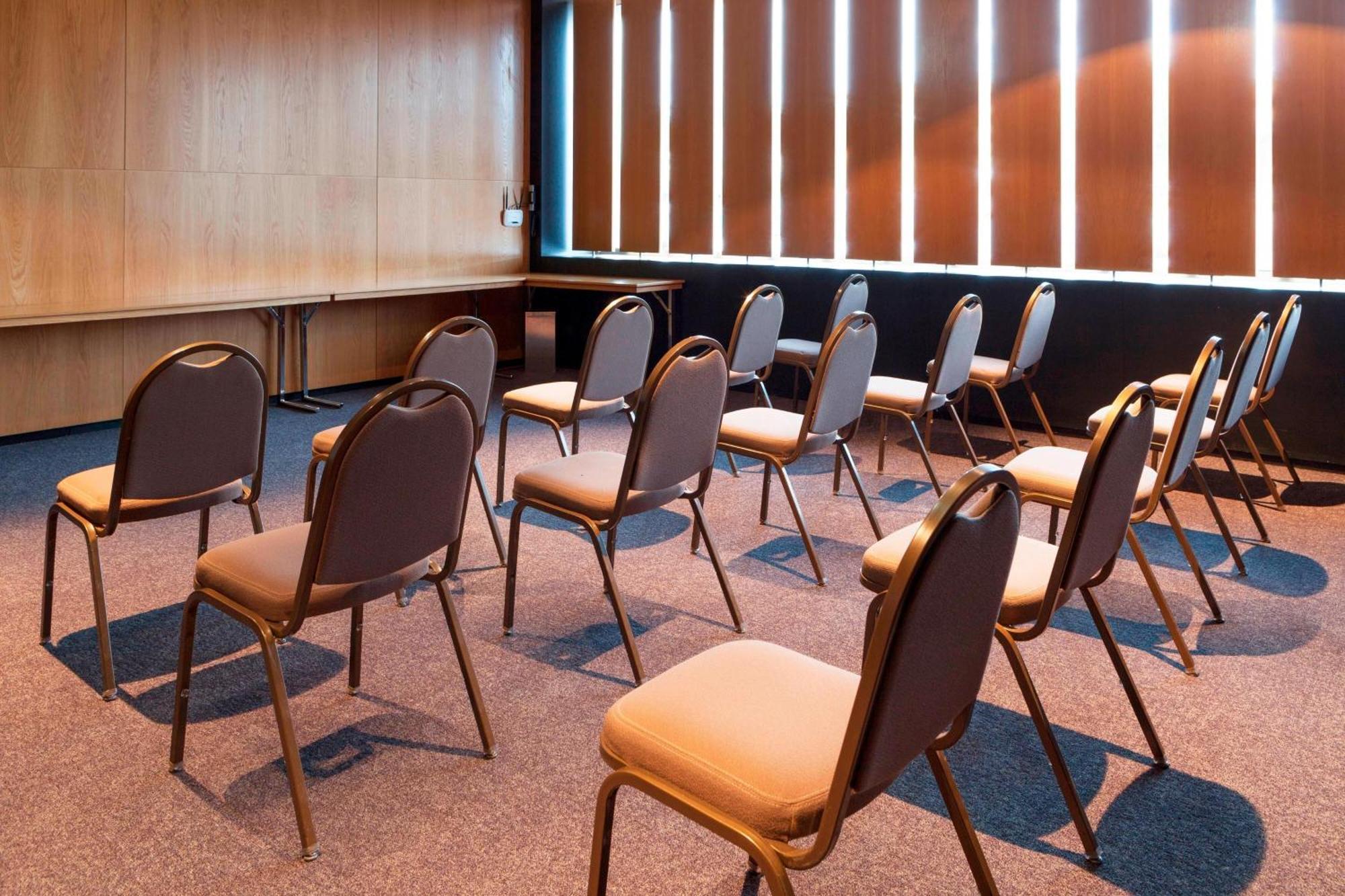 Ac Hotel Gijon By Marriott Ngoại thất bức ảnh