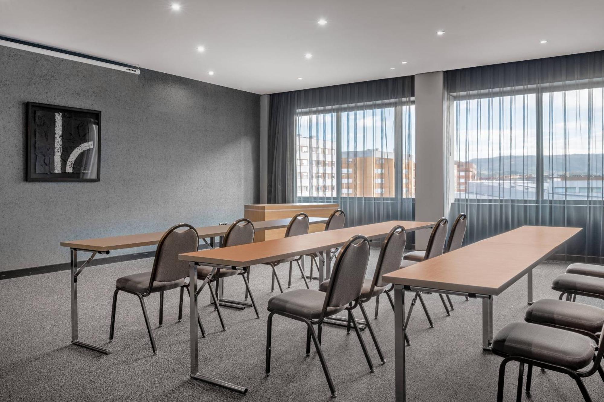 Ac Hotel Gijon By Marriott Ngoại thất bức ảnh