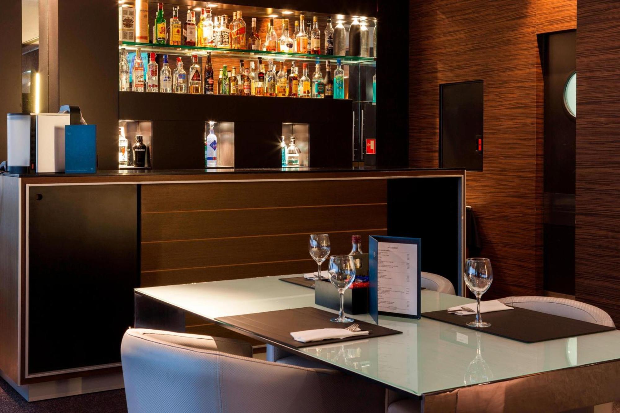 Ac Hotel Gijon By Marriott Ngoại thất bức ảnh
