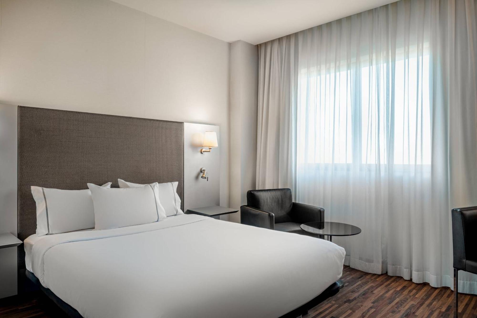 Ac Hotel Gijon By Marriott Ngoại thất bức ảnh