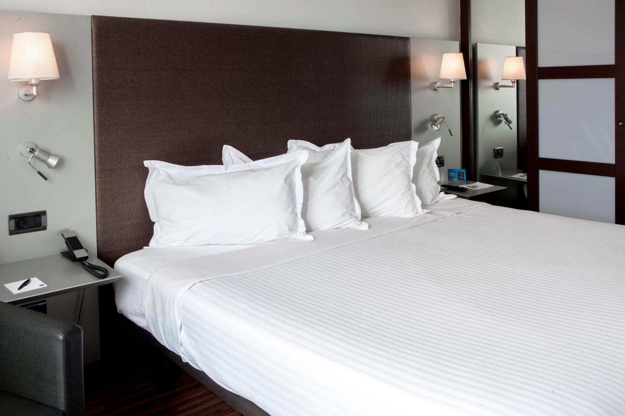 Ac Hotel Gijon By Marriott Ngoại thất bức ảnh