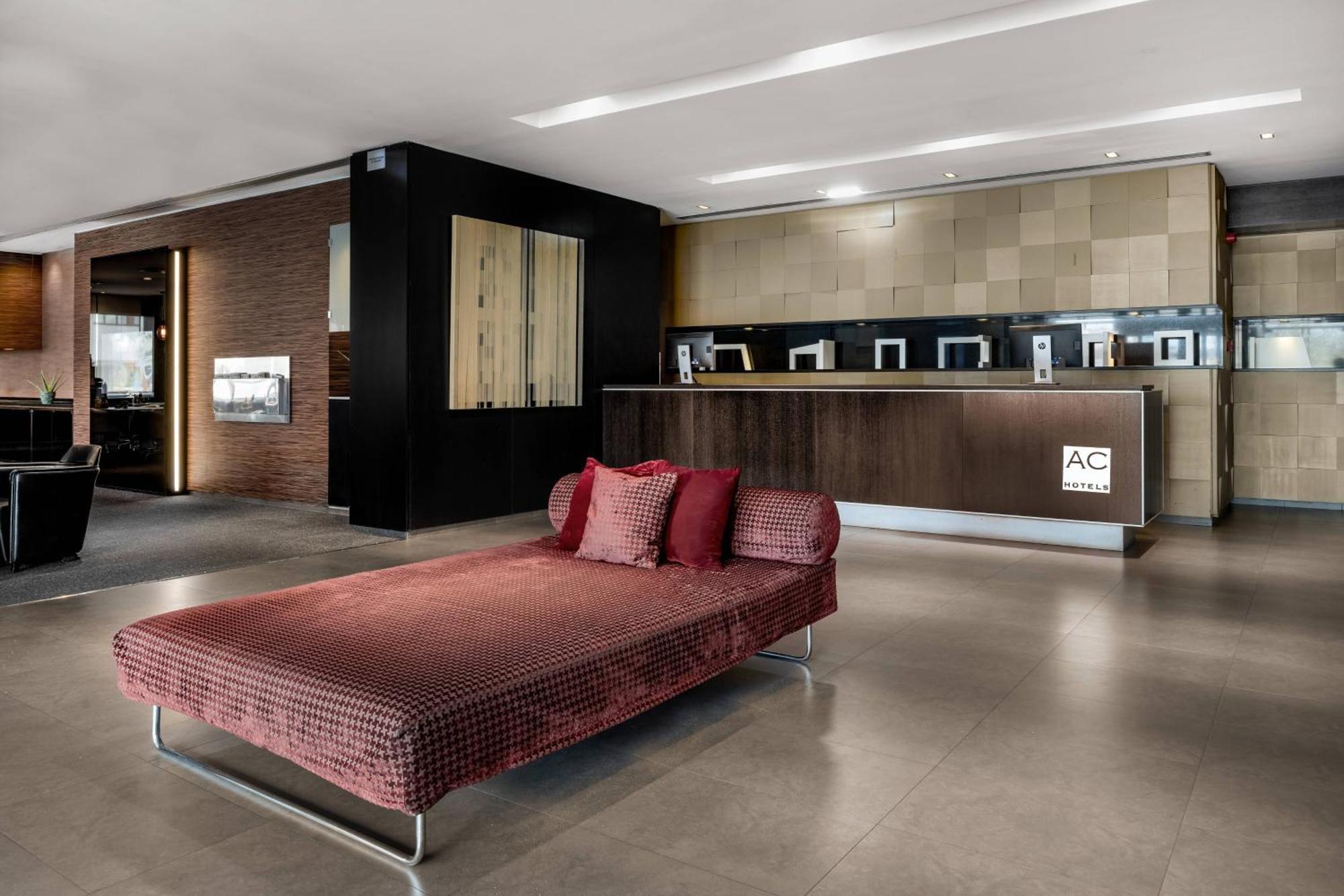 Ac Hotel Gijon By Marriott Ngoại thất bức ảnh